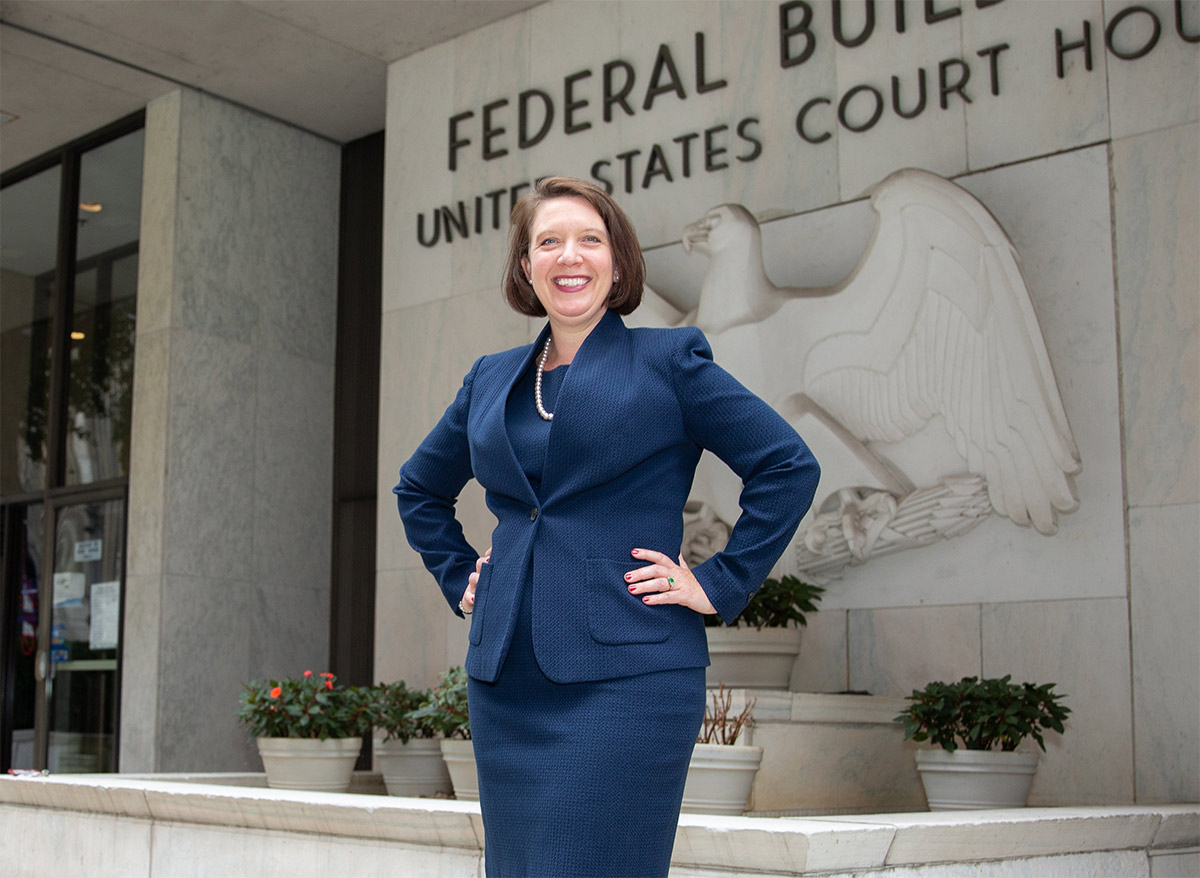 Jennifer Philpott Wilson in front of the united states court house federal building